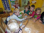 Pečení perníčků